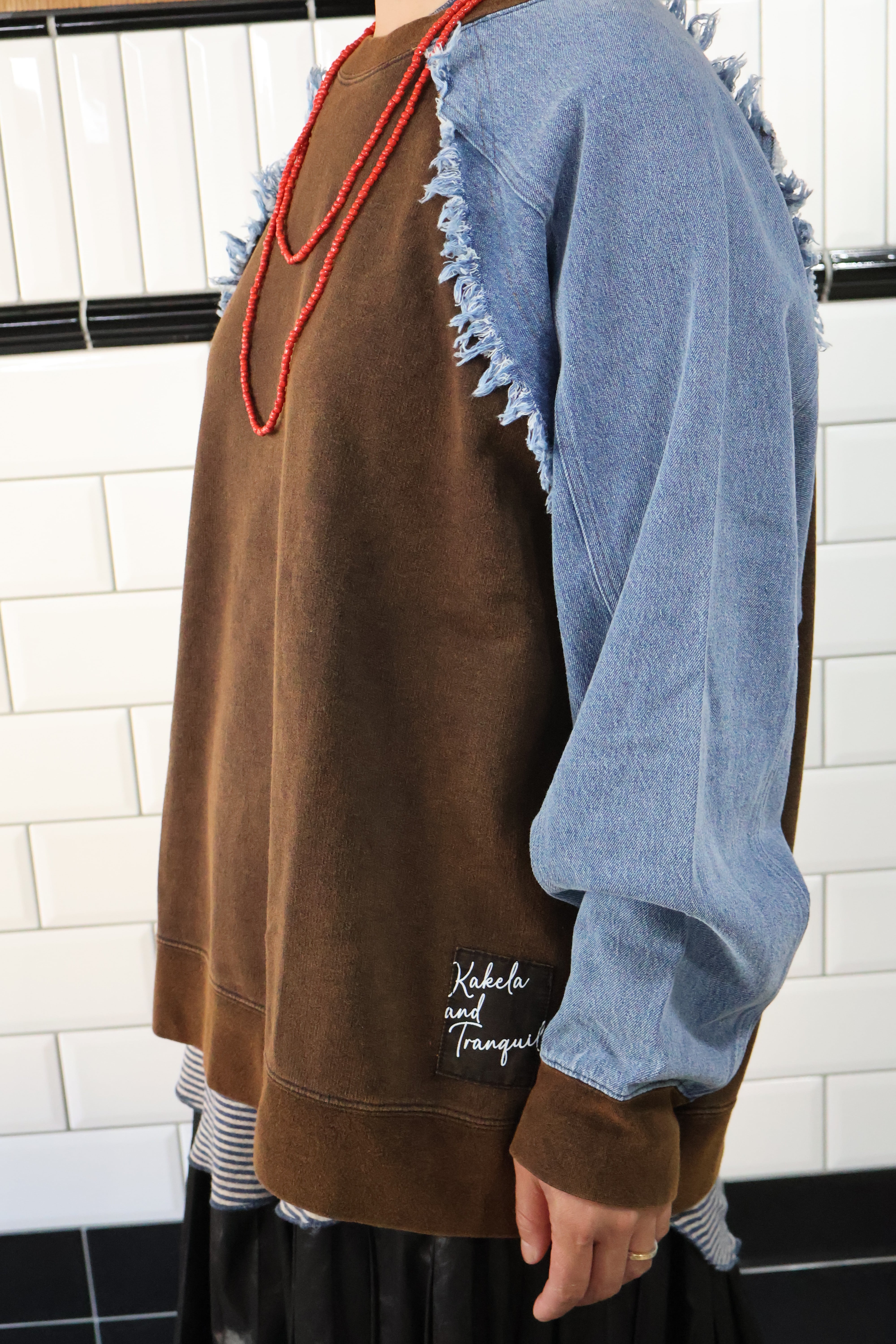 デニム×インレー裏毛ケミカル加工異素材組み合わせラグラン【12506-276-10】2025AW