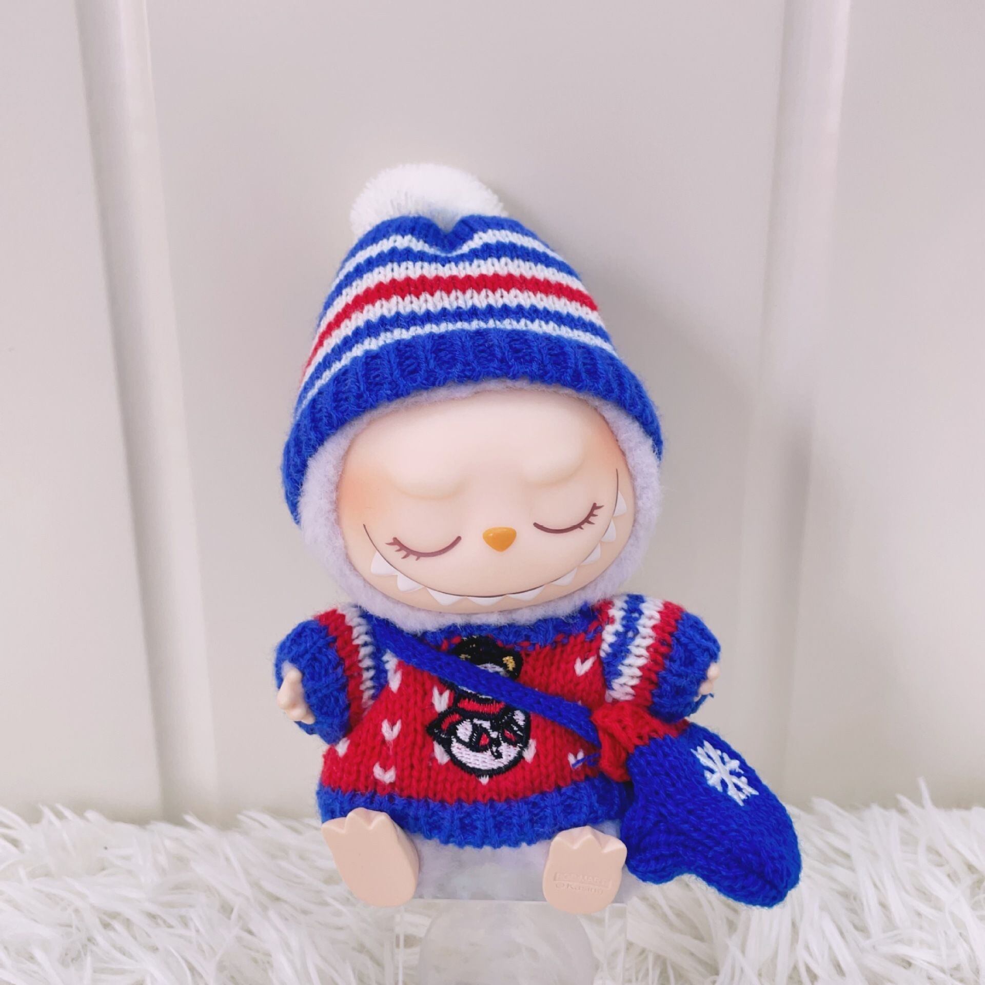 ラブブがサンタに！トナカイに！雪だるまに！♡ クリスマスの着せ替え