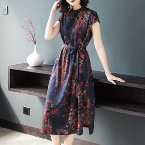 ワンピース レディース 送料無料 2色 ミディアムワンピース シャツワンピース ハイネック ピンタック プリーツ ウエストリボン 小花柄 フレア 二の腕カバー ゆったり ビッグサイズ 大きいサイズ ゆる マタニティ 楽ちん スリット サイドスリット カジュアル ラフ 体系カバー 着痩せ 無地 レトロ 婦人服 10代 20代 30代 40代 50代 ボックスシルエット Iライン 大人 重ね着 着回し 春服 春 夏服 夏 シンプル お洒落 おしゃれ アジアン エスニック ファッション コーデ スタイル 休日