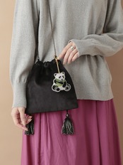 幸せをよぶ　ザリ刺繡バッグチャーム／キーチャーム　笹パンダ