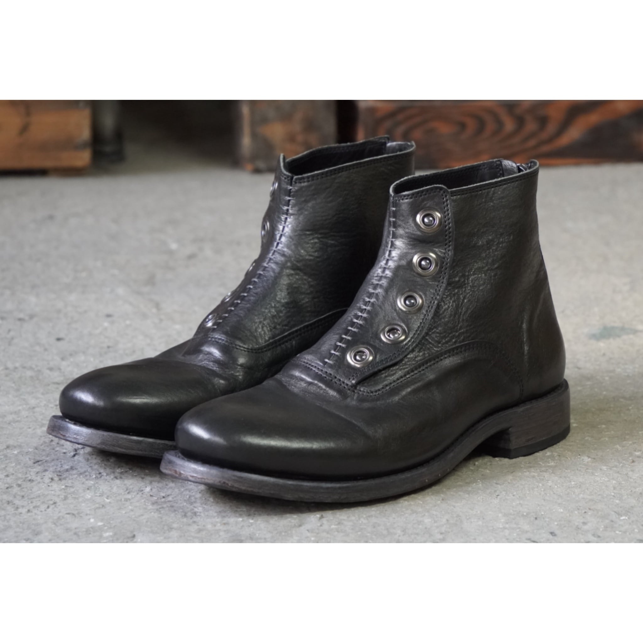 M56OL-L3BLR_button boots_size41