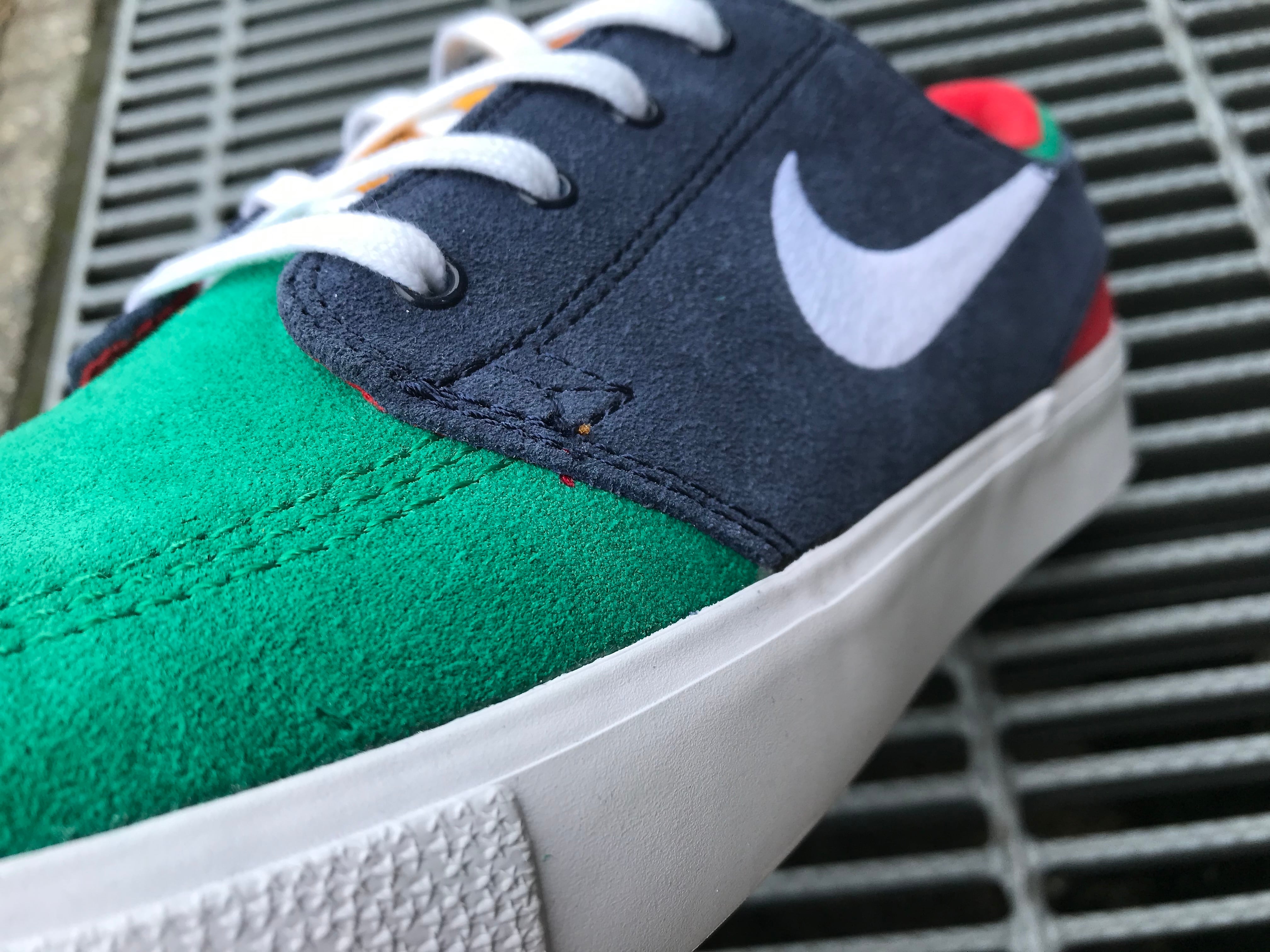 NIKE SB ZOOM JANOSKI RM (LUCID GREEN/WHITE-OBSIDIAN) | "JACK OF ALL TRADES"  万屋 MARU