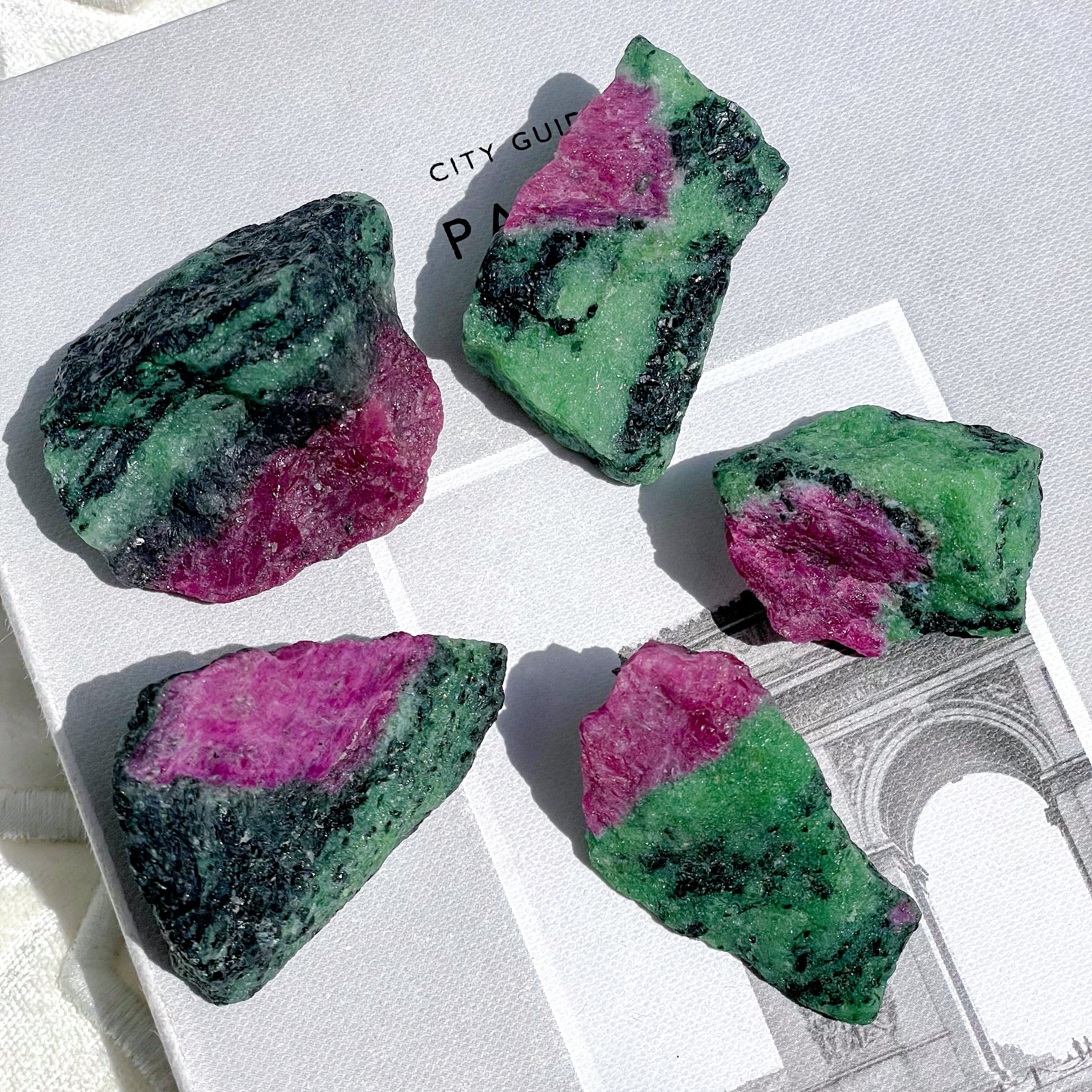 Ruby in Zoisite 2 ✧ ルビーインゾイサイト | FLUXY - 天然石と鉱物の