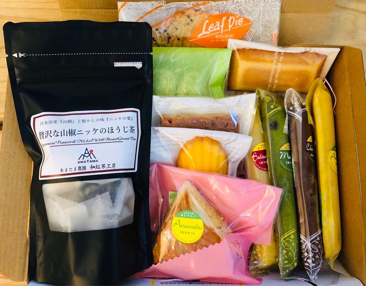 【無農薬和紅茶フレーバーティーとパティシエおまかせお菓子10個入り】