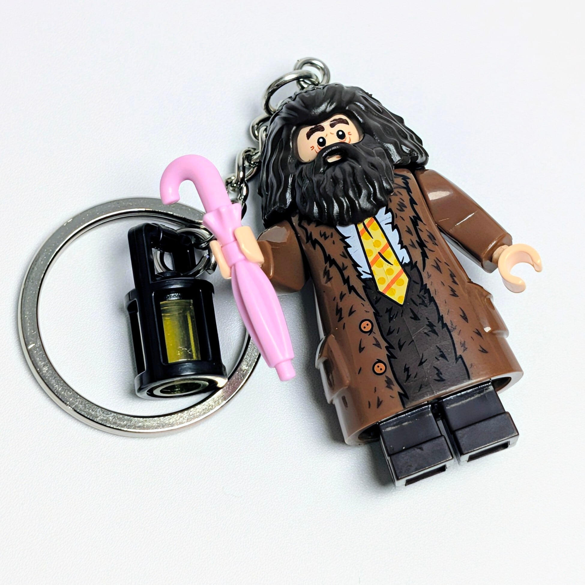★ブロックフィギュアキーホルダー★【 Harry Potter / ハリー ポッター 】ルビウス・ハグリッド 正装おめかしver. / Hogwarts ( ホグワーツ ) / グリフィンドール 〚アメリカン雑貨 アメトイ〛
