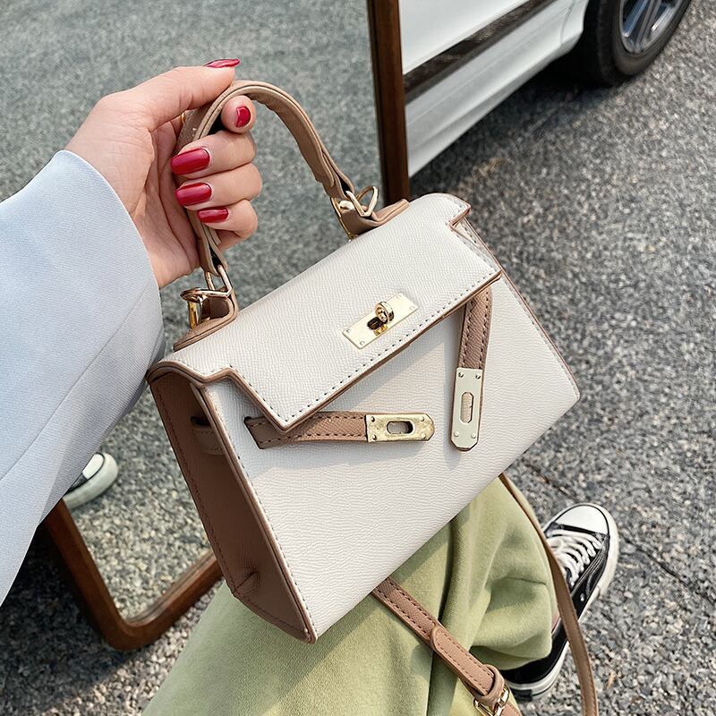 レッドスタイル メッセンジャーバッグ Tiancai_Wing_Bag45470319116