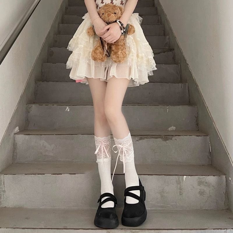 ゆめかわなリボン付きクルー丈ソックス、かわいさ満点のデザイン
