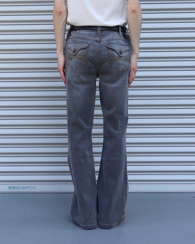 Gray semi-flared biju denim