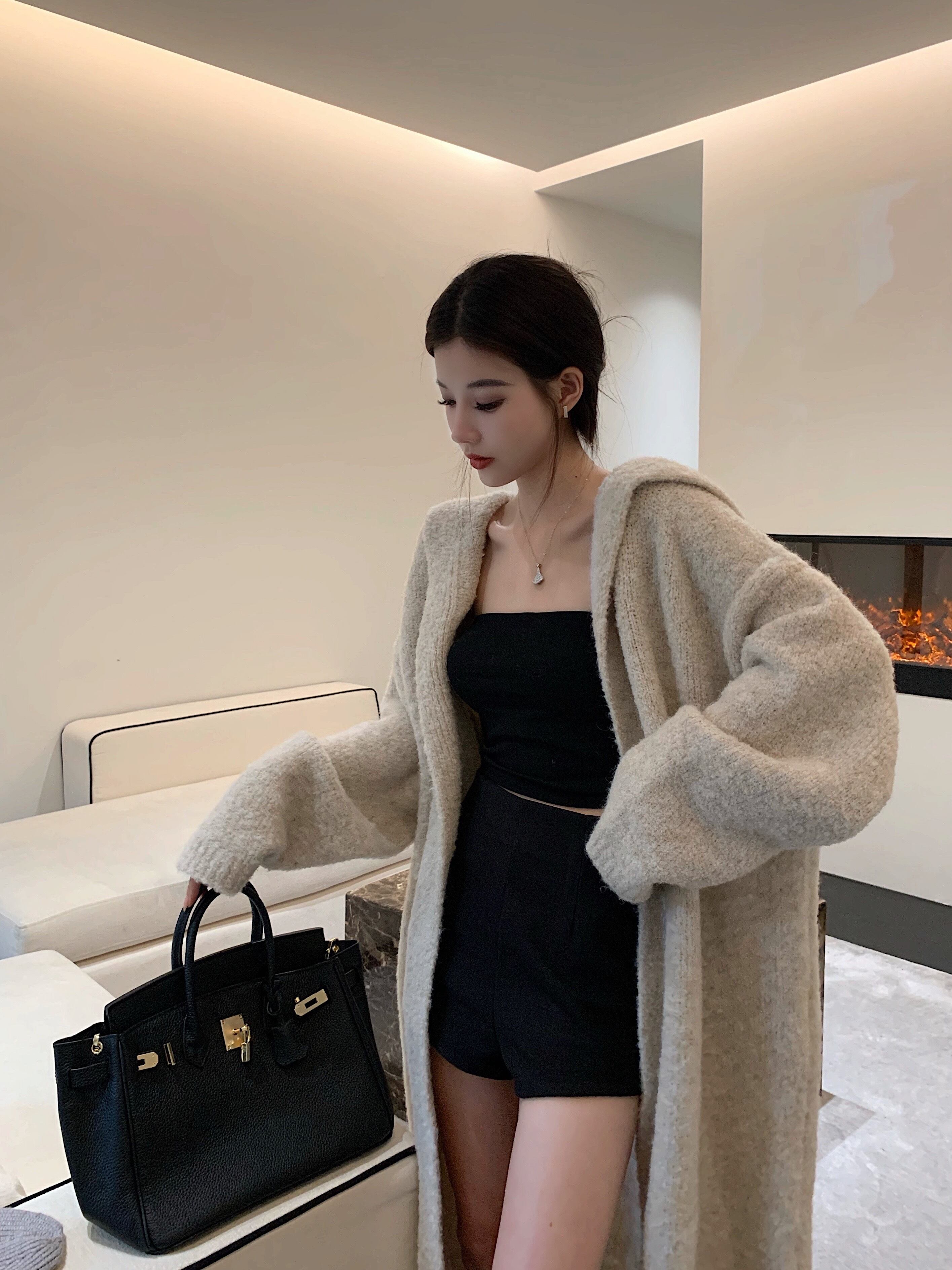 セーター ルーズフードカーディガンジャケット オータムウィンタートップス 秋物 冬物 ブラックストロベリース64052637302