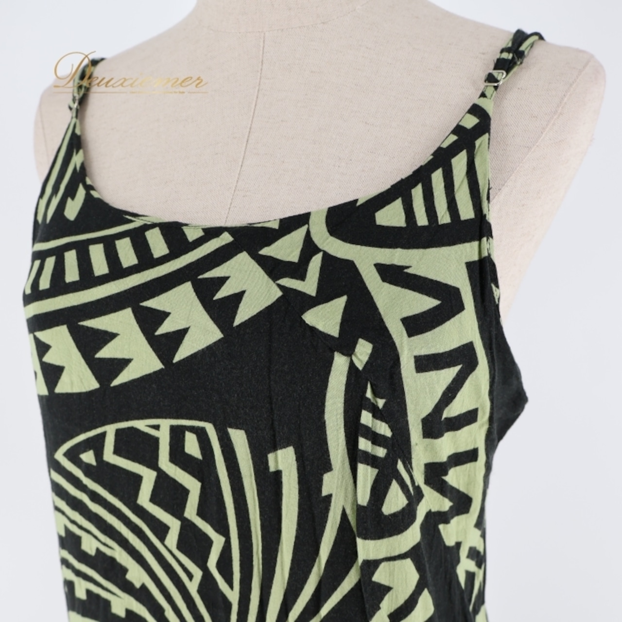 フラダンス 衣装 ワンピース ドレス ブラック系 キャミソールドレス カーキ系 花柄 カヒコ柄 シンプル かわいい 華やか きれい おしゃれ 大人っぽい 黒 緑 ハワイアン アロハ ハワイアンプリント フラ ダンス レッスン 練習 リゾート スポーツウエア