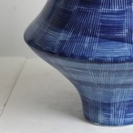 瓶 ブルー グラデーション 線模様 陶器 フラワーベース インディゴ 藍色 手描き風 アート 装飾 花器 モダン インテリア