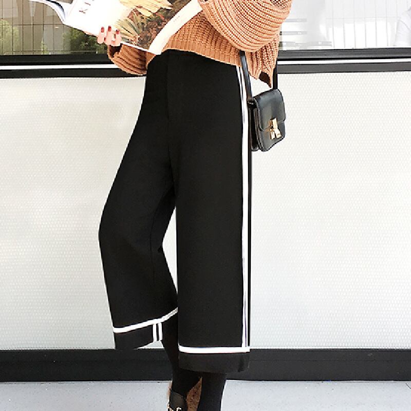 サイドラインクロップドパンツ