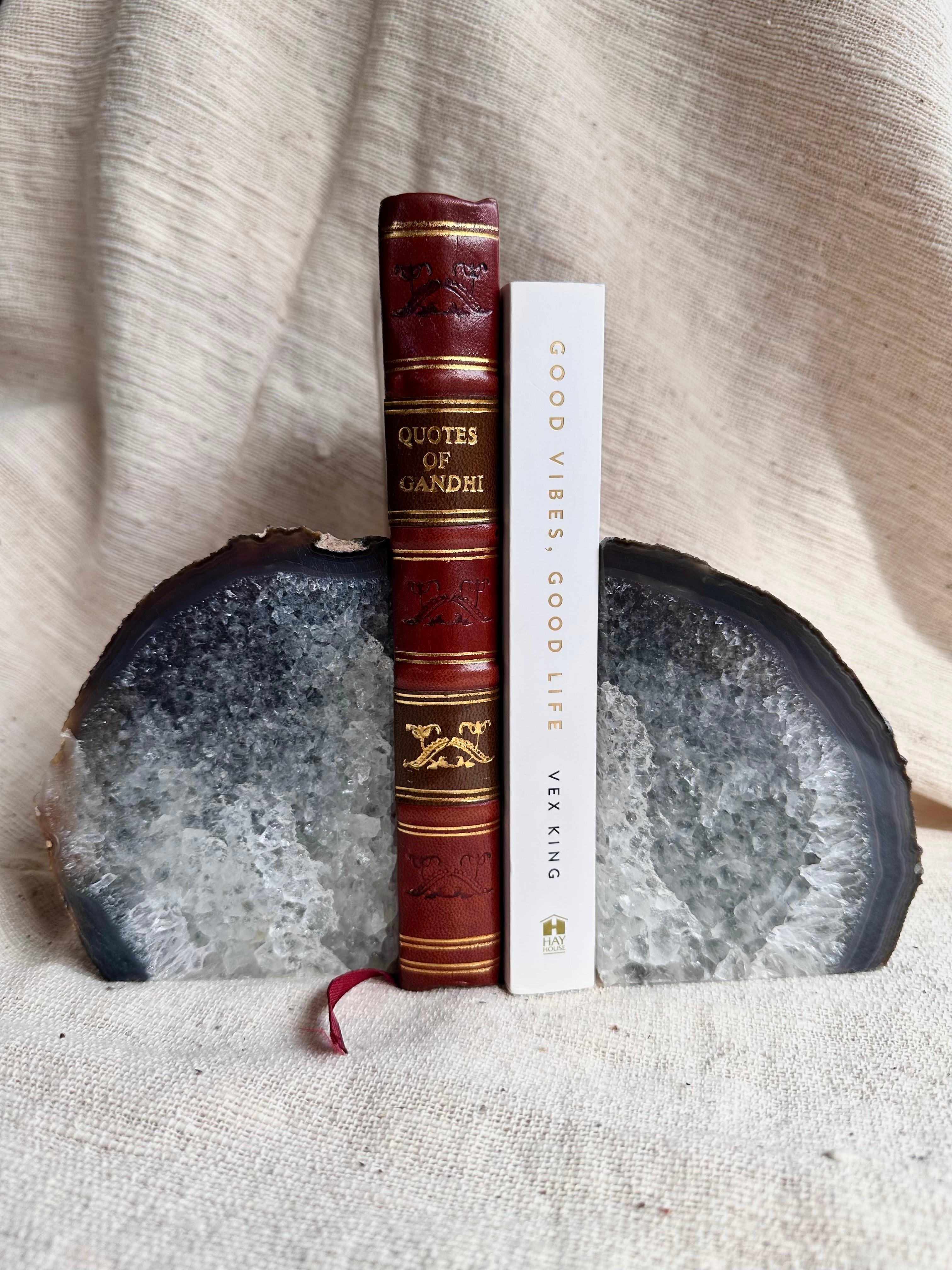 瑪瑙】ナチュラル アゲート スライス ブラジル産 ― 内側を整える天然の