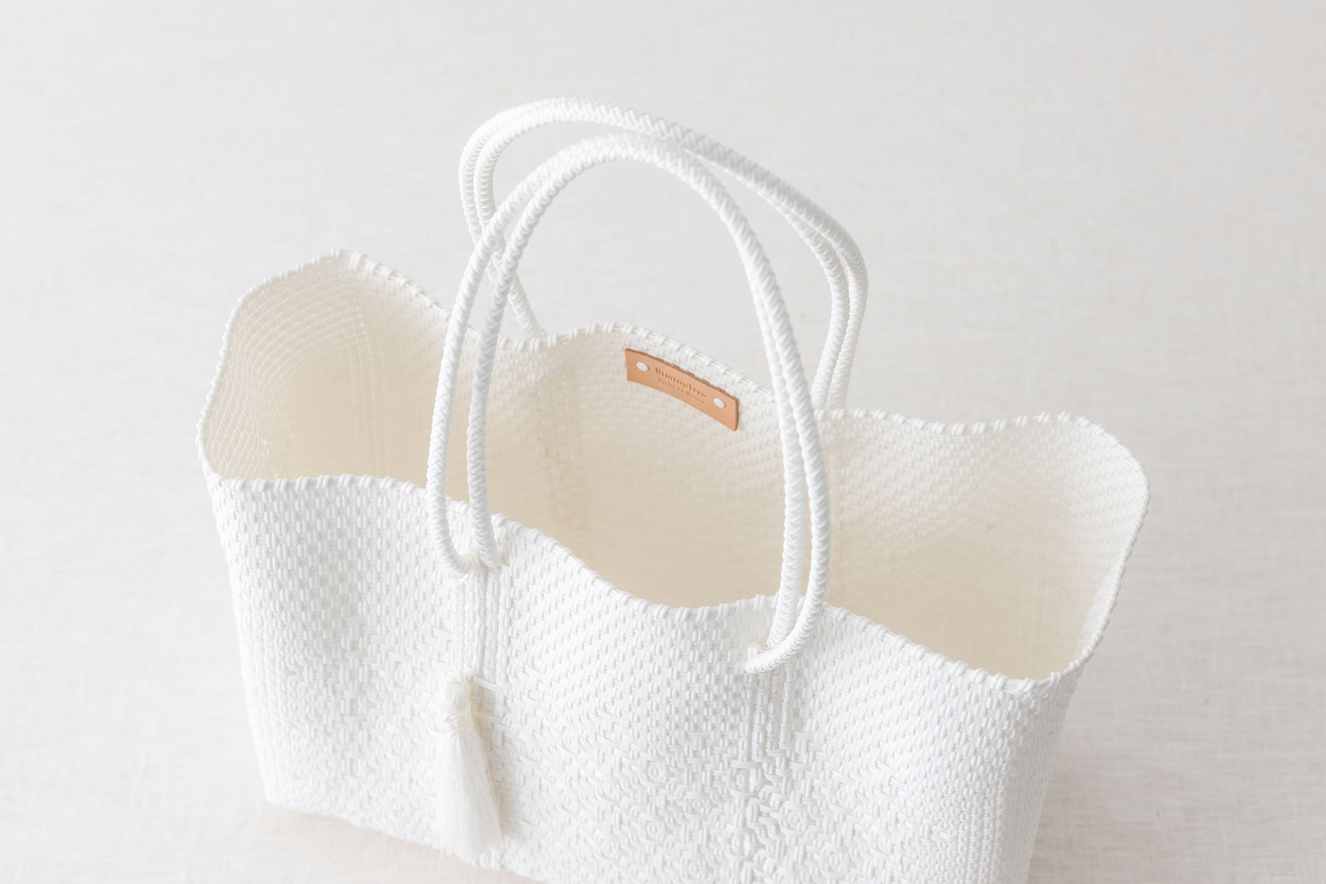 真藤舞衣子さん×天然生活 メルカドバッグ・タッセル付き 大 | 天然生活