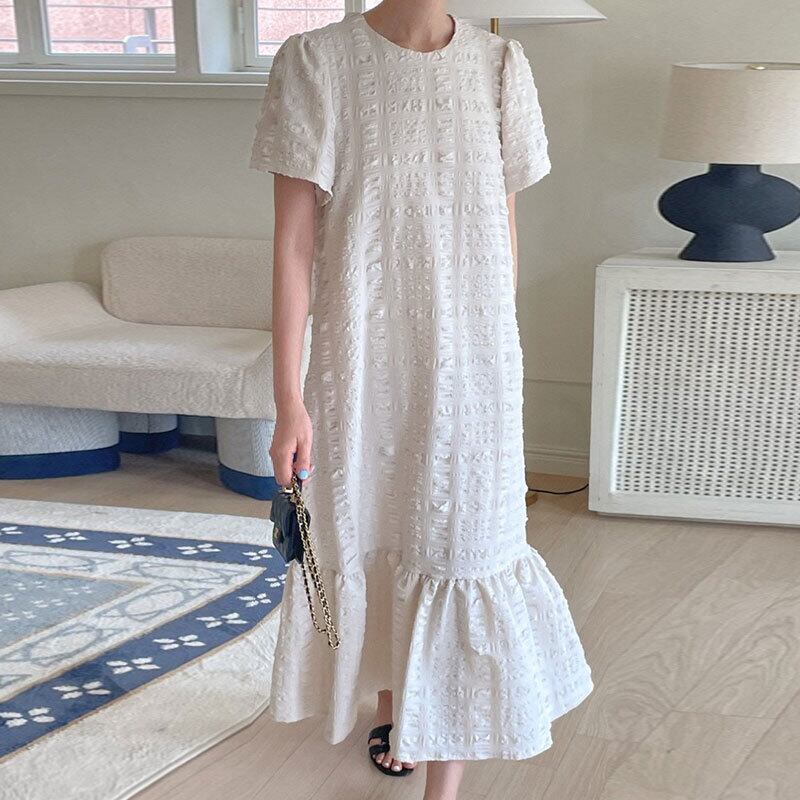 ワンピース レディース ロングワンピース ミモレ丈 ロング丈 半袖 フィッシュテール ティアード 黒 ブラック 白 ホワイト ピンク かわいい 大人可愛い きれいめ 上品 エレガント フェミニン おしゃれ お洒落 お嬢様 ラブリー キュート ガーリー レトロ 華やか 存在感 立体感 無地 通学 デート お出かけ 女子会 休日 散歩 カフェ巡り 街歩き 夏 10代 20代 30代 ワイド ゆったり シック おとな ナチュラル こなれ感 ラフ フリーサイズ 韓国 韓国系 着回し 普段使い 体型カバー 楽ちん