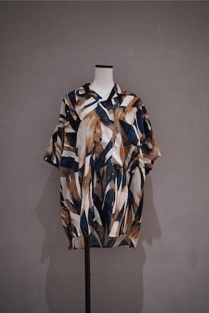 INTERPLAY Open Collar S/S Over Size Shirt  "leaf"