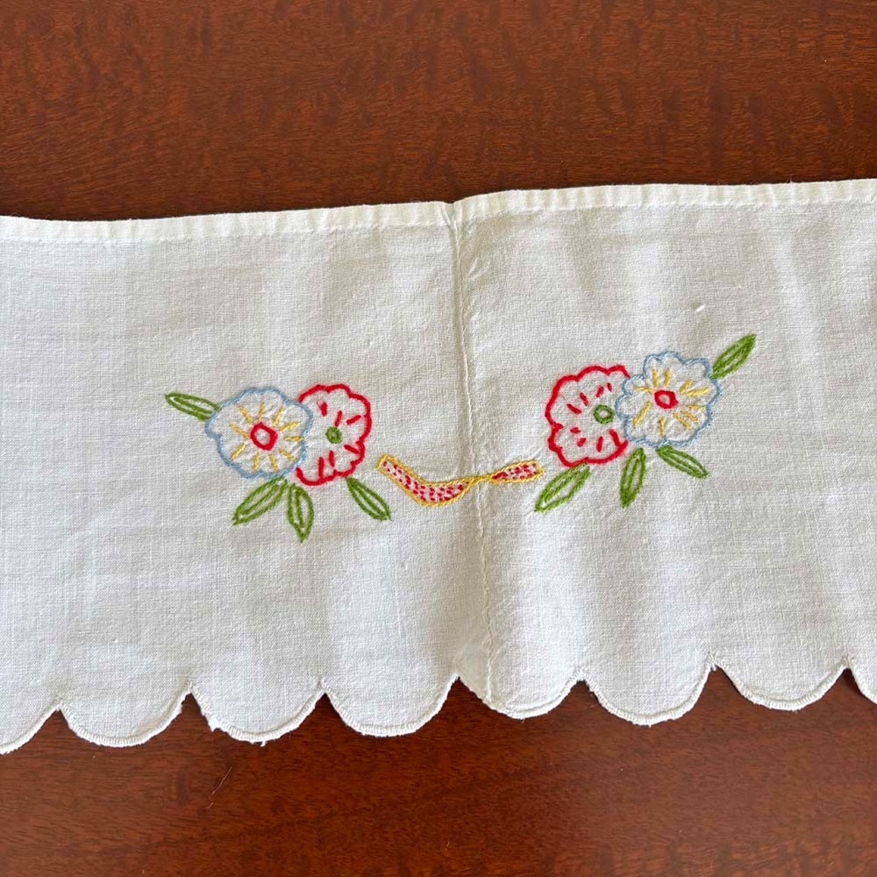 刺繍　棚飾り　色刺繍　ハンドメイドインテリア　野花　12clek23-1