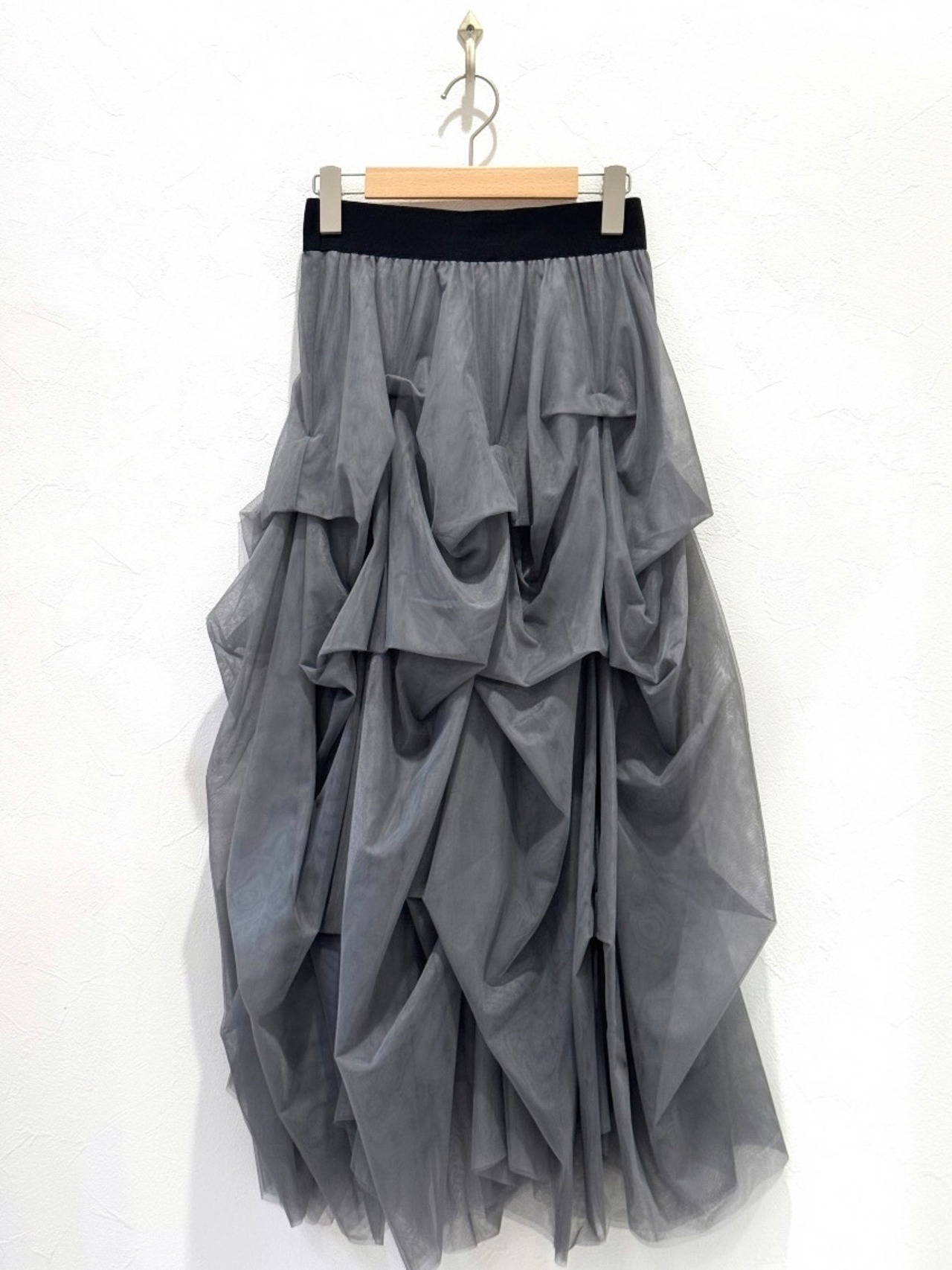 タックボリュームチュールスカート