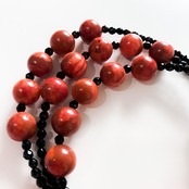 シンプルに楽しめるデザインネックレス！ アップル珊瑚 オニキス シンプルネックレス ne1098