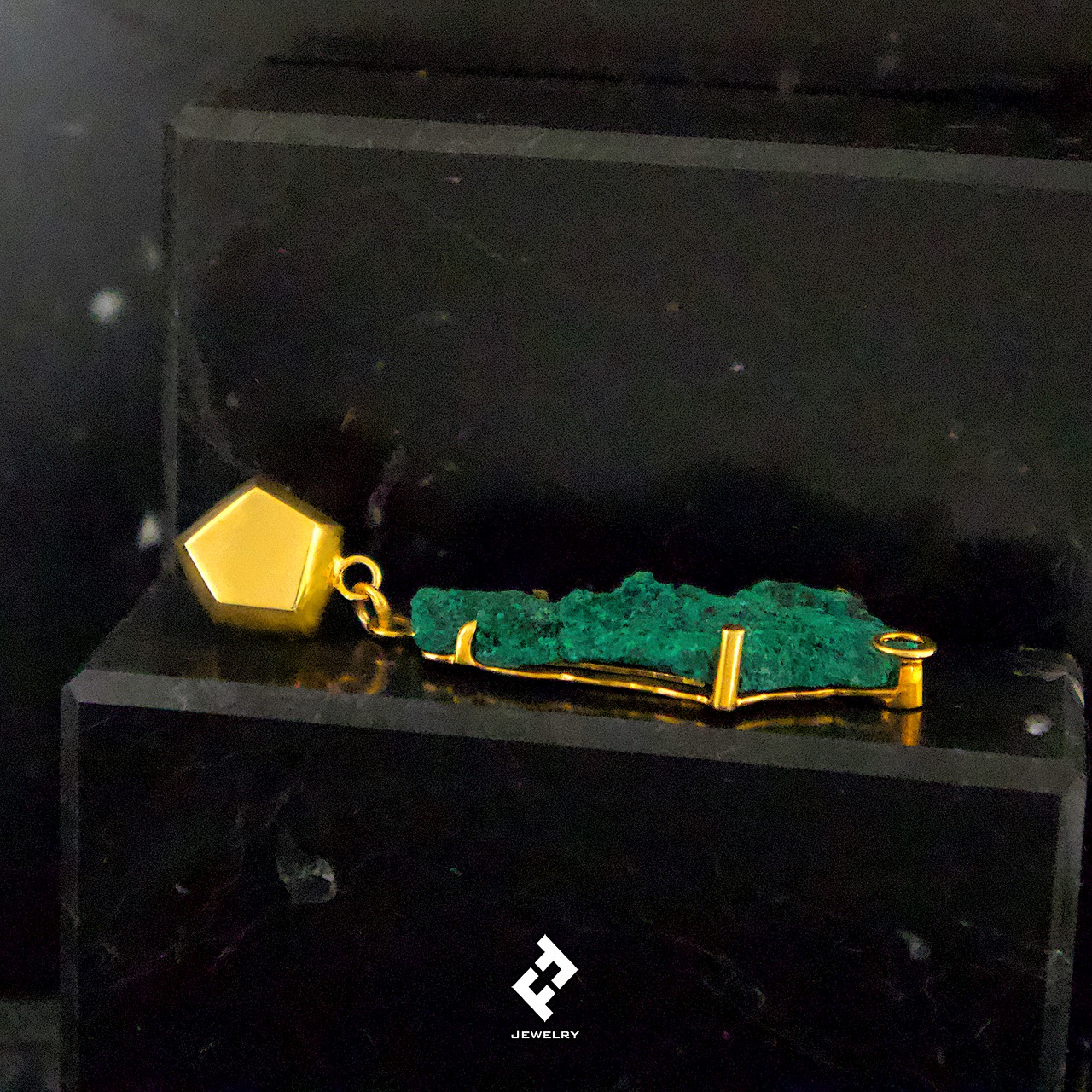 +5 lados・シングルピアス〜single earring (green+gold) #2