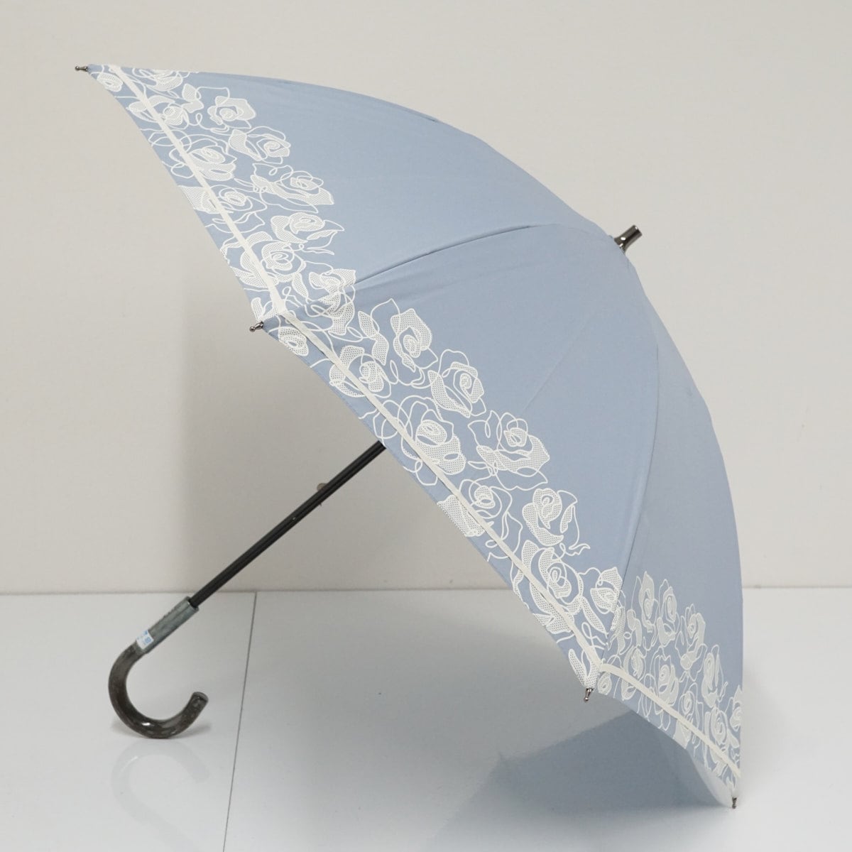 未使用品UVカット日傘ANNA SUI 晴雨兼用日傘 ANNA SUI アナスイ USED美品 ロゴ刺繍 フラワー ライト