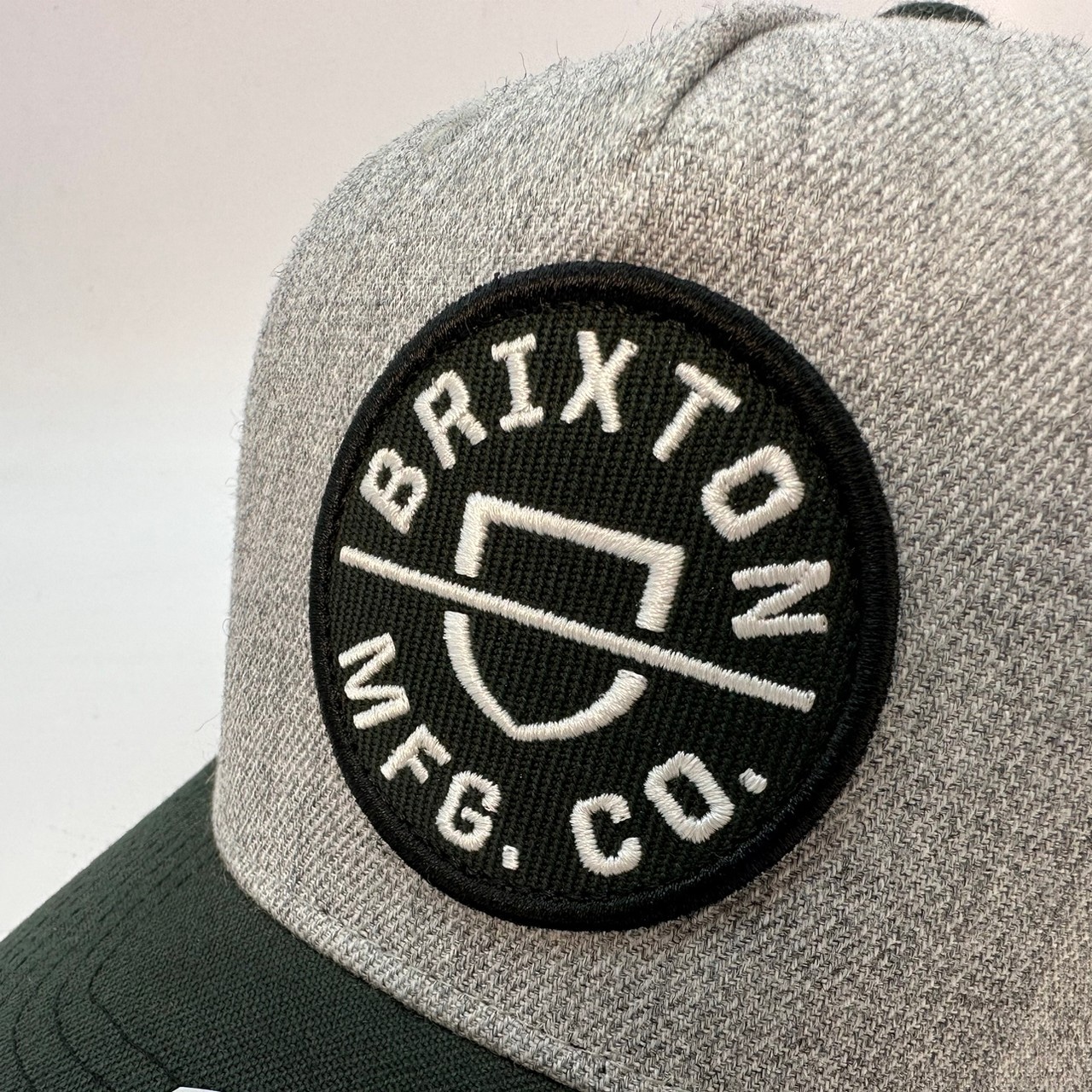 Brixton/ブリクストン　CREST C  MP SNAPBACK　グレー/ブラック