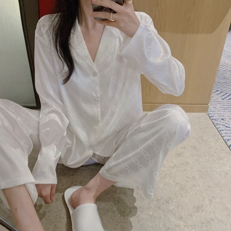 テンセルパジャマスーツレディース秋長袖2020新作ルーズパンツホームウェアカジュアルファッションツーピーススーツ ブラックストロベリース3551189362