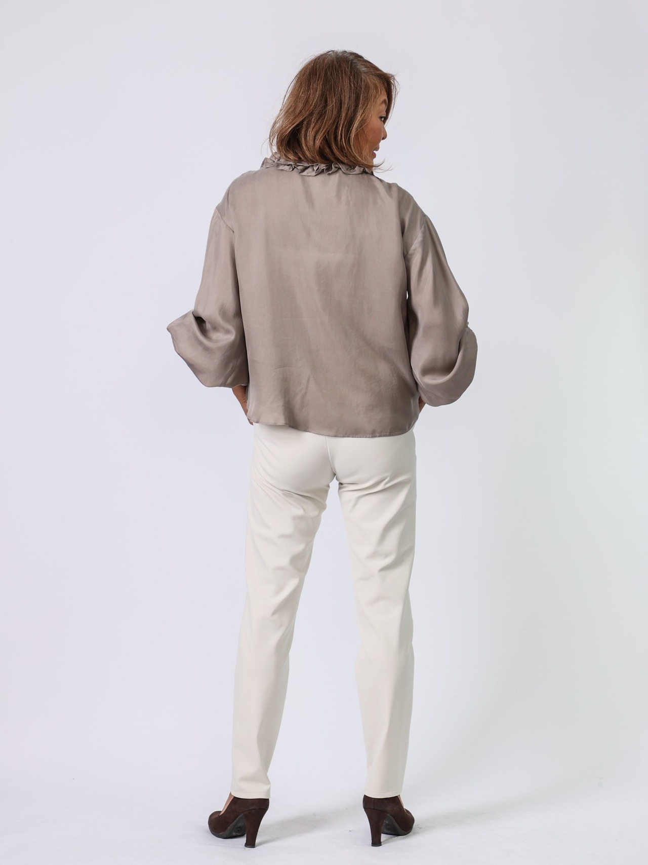 BEATRICE(フリルブラウス)