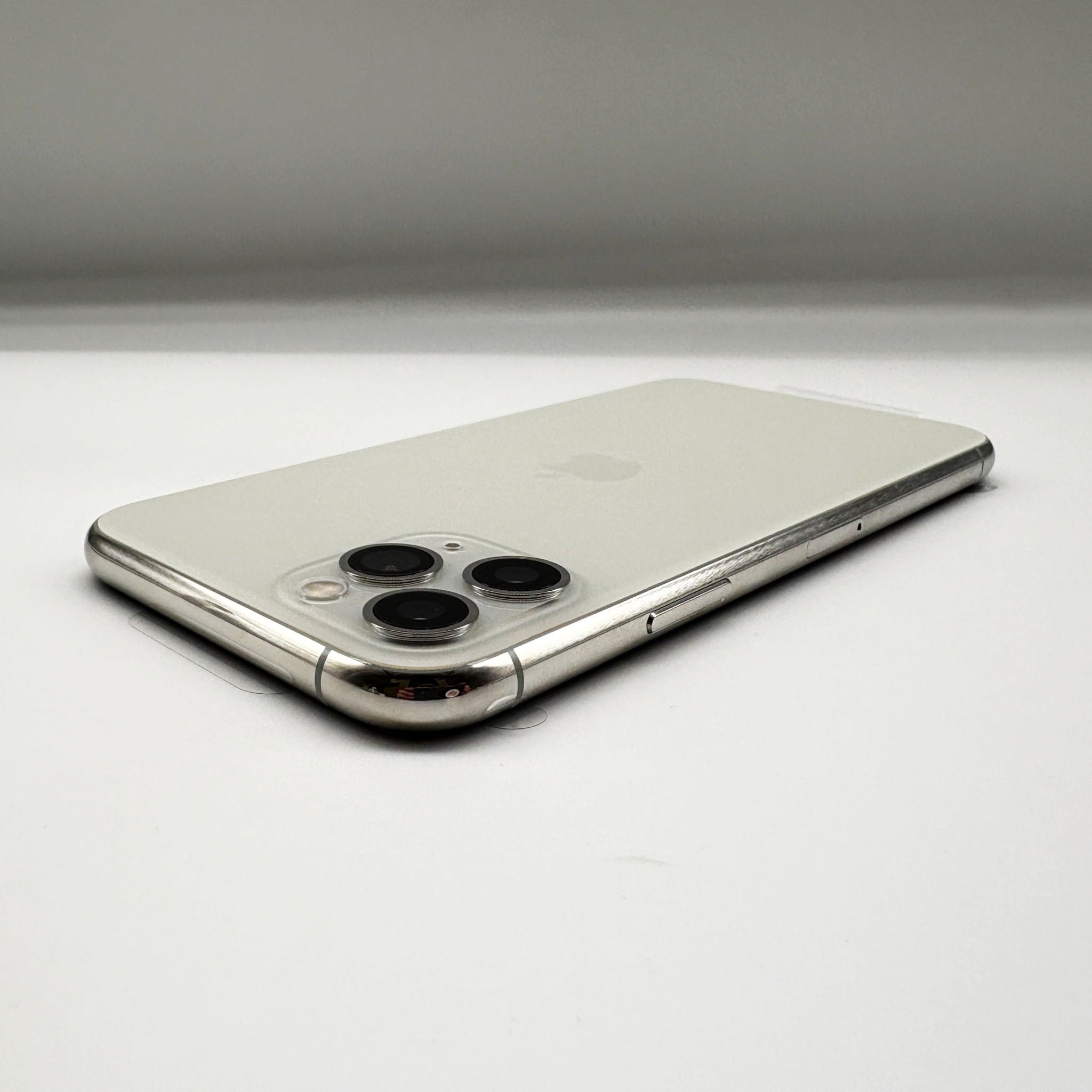iPhone11Pro 512GB SIMフリー Apple シルバー アイフォン本体 | Online
