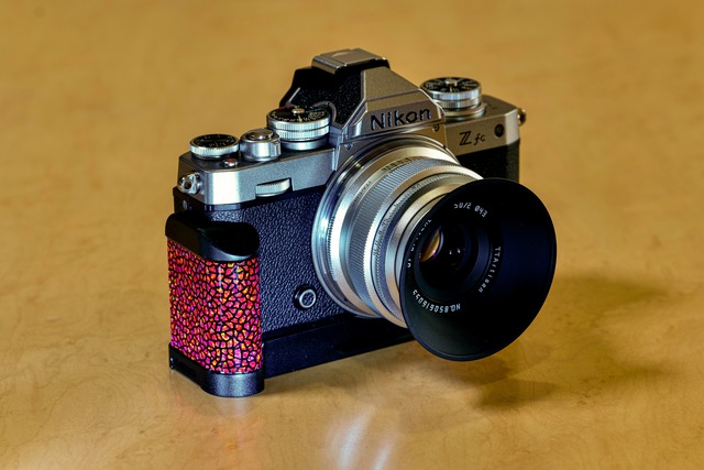 NIKON Zfc「紅：deep red」