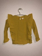 フリルブラウス