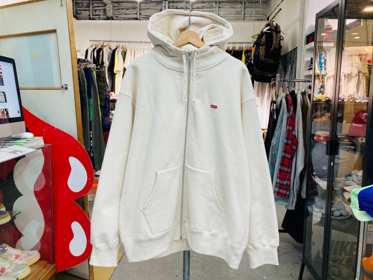 Supreme Small Box Zip Up Hooded   XL