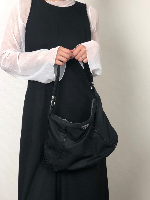PRADA プラダ ショルダーバッグ ブラック トライアングルロゴ ナイロン ホーボーバッグ vintage ヴィンテージ オールド hub83u