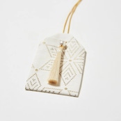 伊勢の白玉幣(麻の葉柄) ― 守祓袋 ―