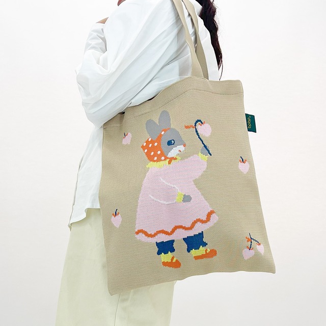 【Aiko Fukawa】布川愛子 KNIT TOTE BAG  お花を運ぶうさぎ ニットトートバッグ