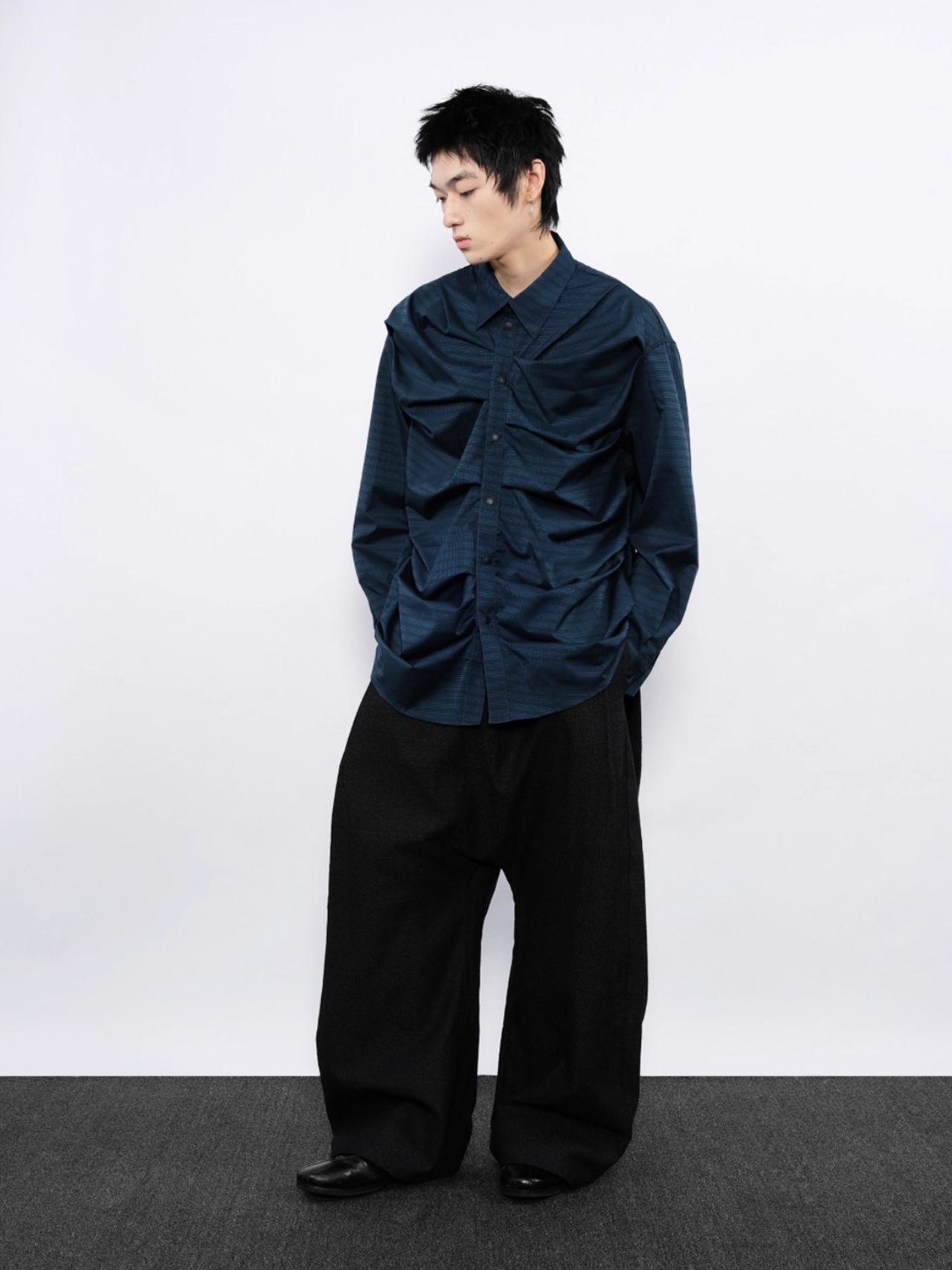 7440 37 1 Wide Pleated Denim Trousers