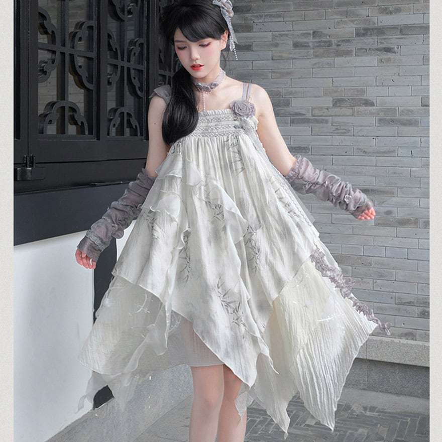 ＊美品＊アメリ LAYERED CAMI FLARE DRESS アメリヴィンテージ LAYERED CAMI FLARE DRESS