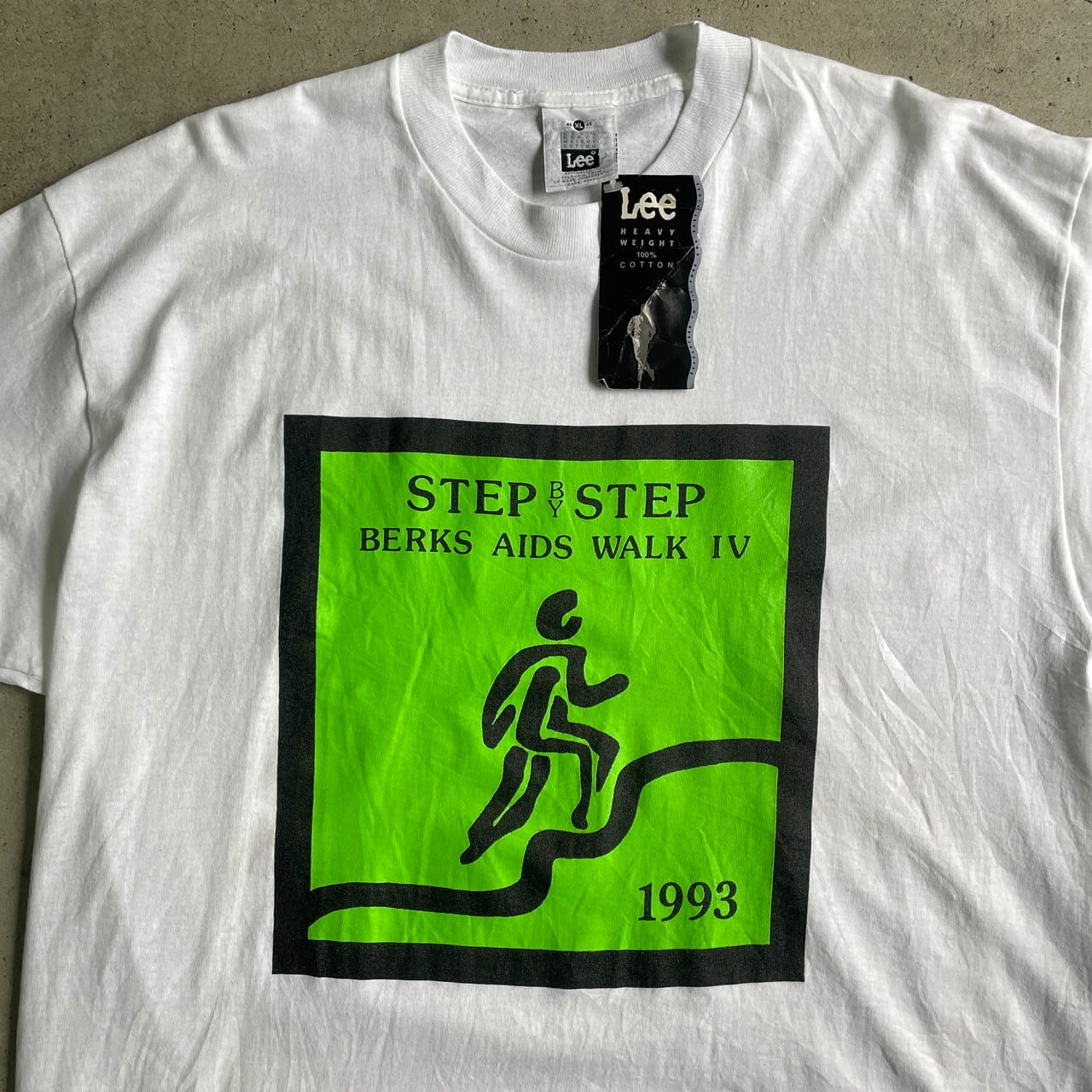 DEAD STOCK 90年代 Lee リー BERKS AIDS WALK 1993 アート プリントTシャツ メンズXL 古着 デッドストック  タグ付き ホワイト 白 90s ヴィンテージ ビンテージ【Tシャツ】 | cave 古着屋【公式】古着通販サイト powered by BASE