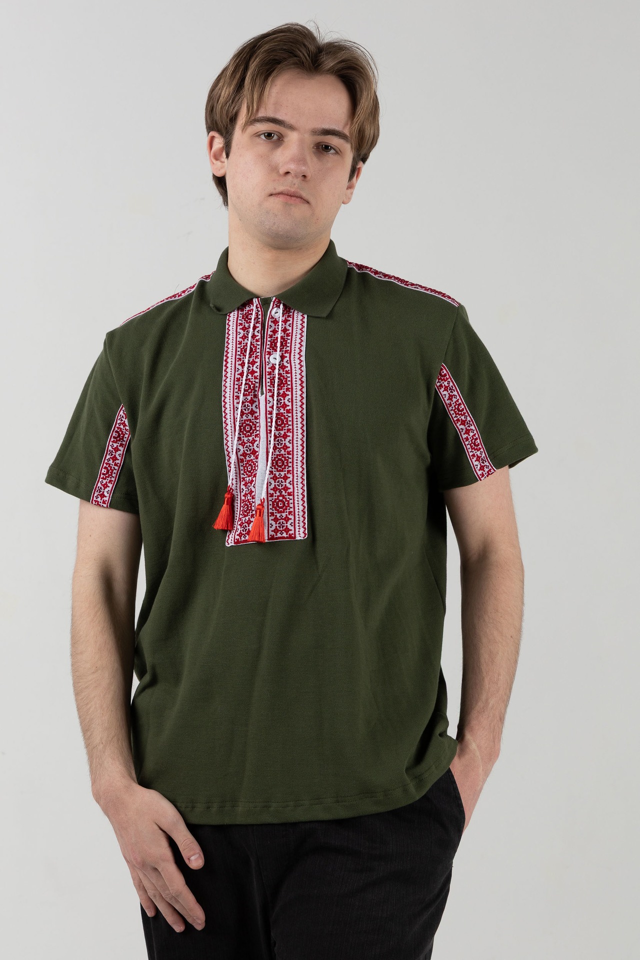 【男女兼用モデル】ウクライナ手刺繍ヴィシヴァンカ　半袖　フリーサイズ - 5