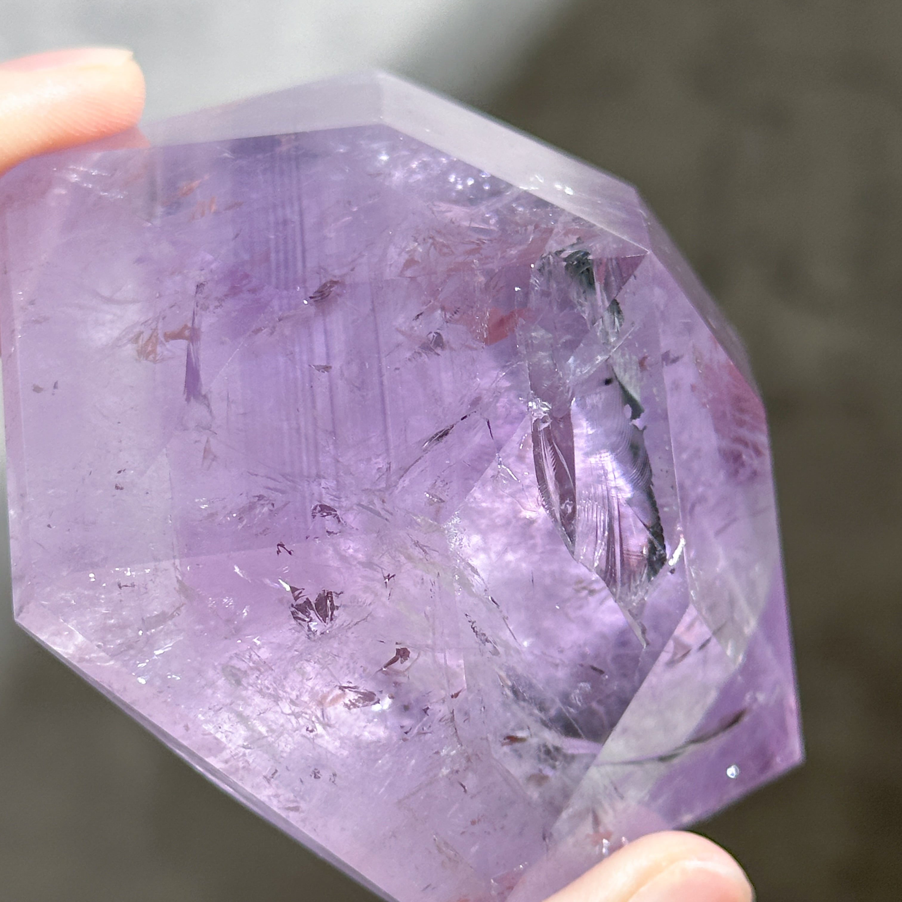 虹◎ファントムアメジスト ダイヤモンドカット32◇Amethyst Diamond