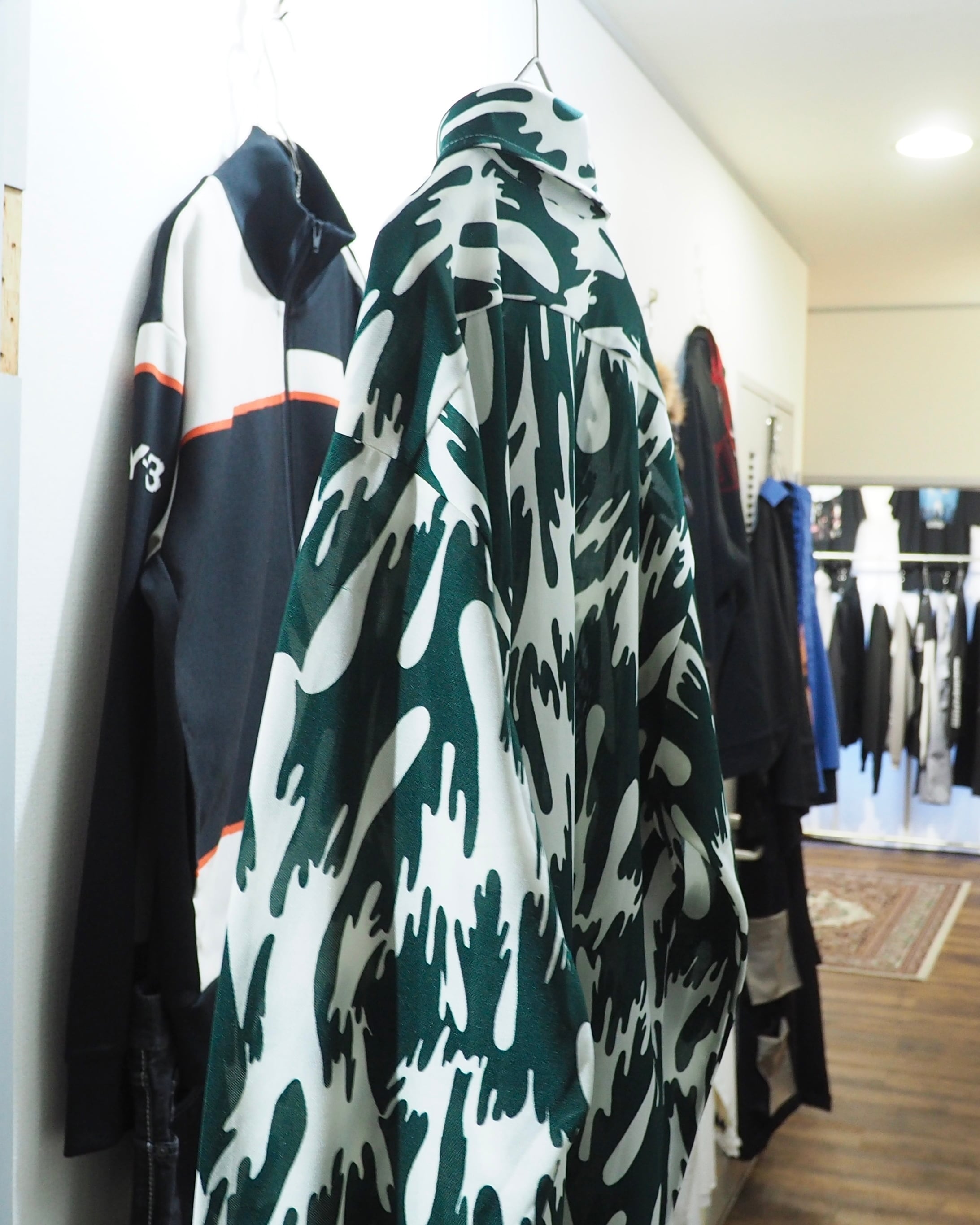 1970s " Sears " Abstract Pattern vintage Drape loose shirt