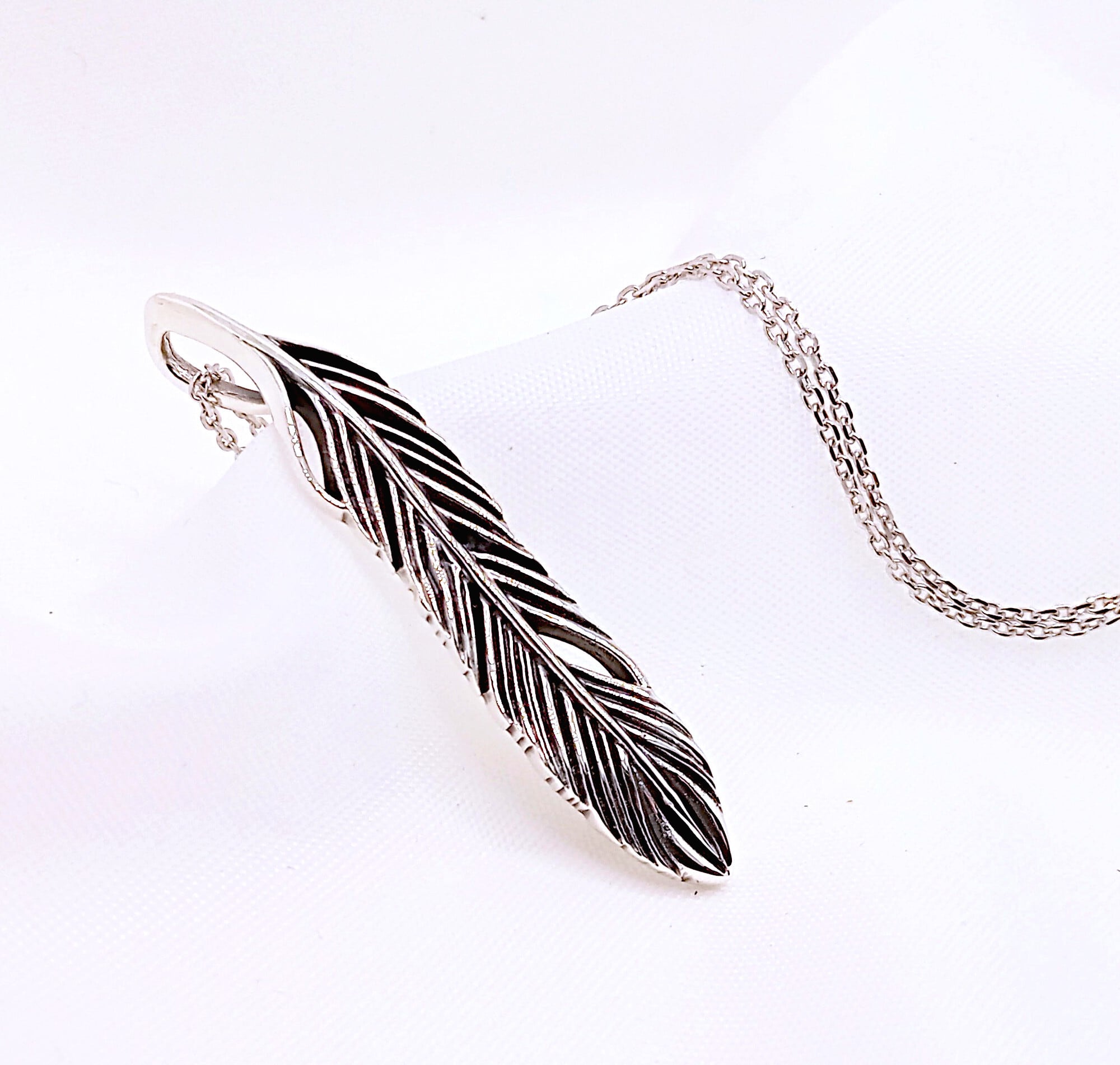 ブルートパーズ:sv925, 3連フェザーネックレス ブルートパーズ:sv925, 3連フェザーネックレス ブルートパーズ:sv925