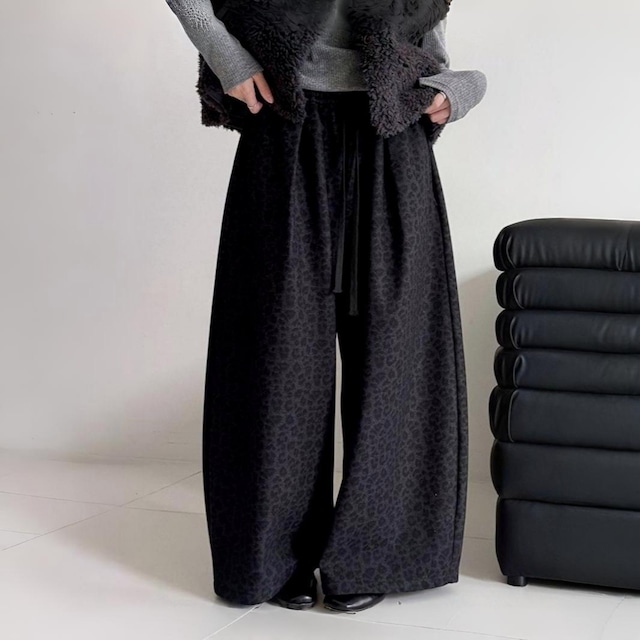 レオパードリラックスワイドパンツ　A01930