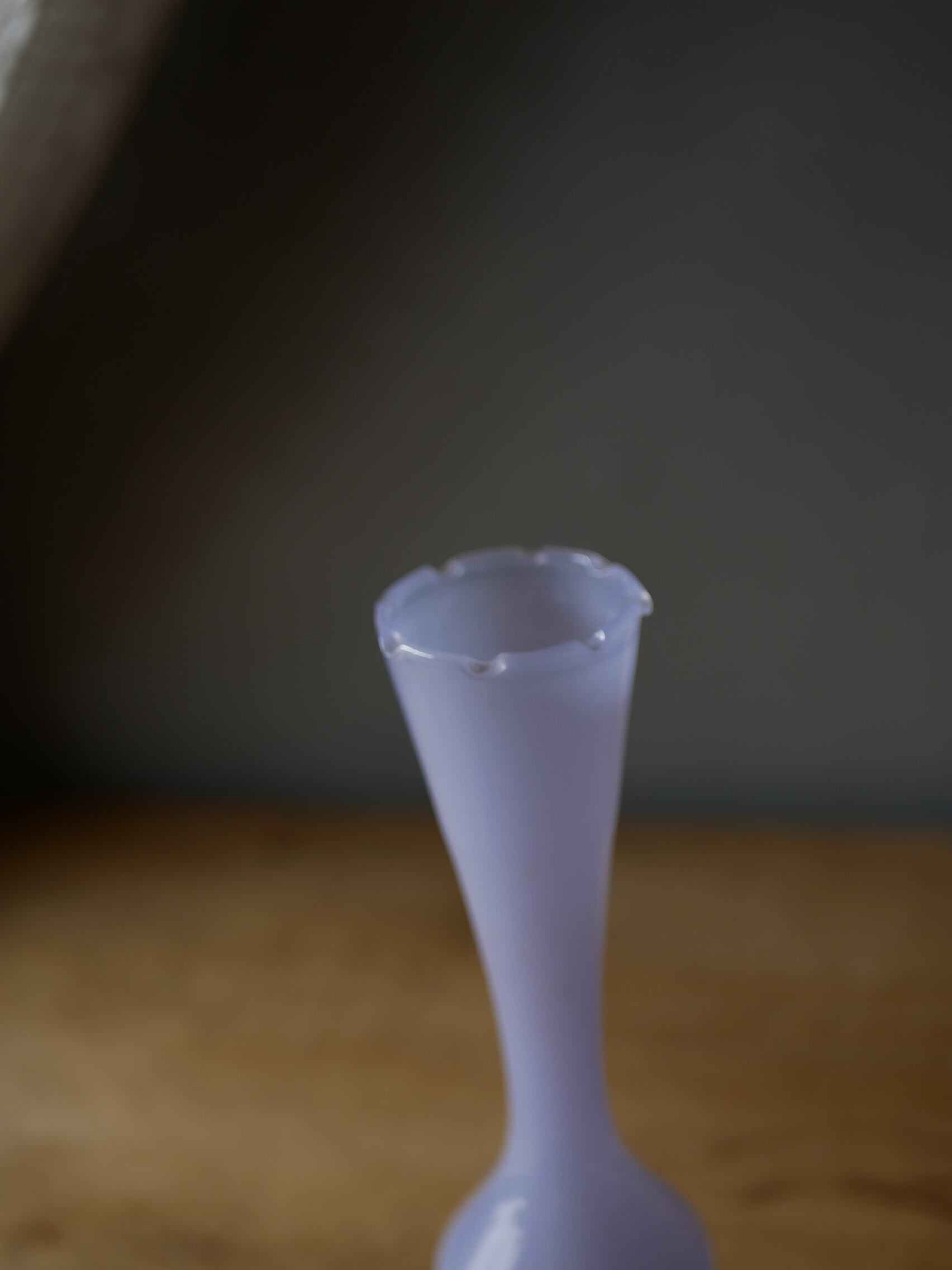 no.3 オパリンガラス フラワーベース フランスヴィンテージ ブロカント