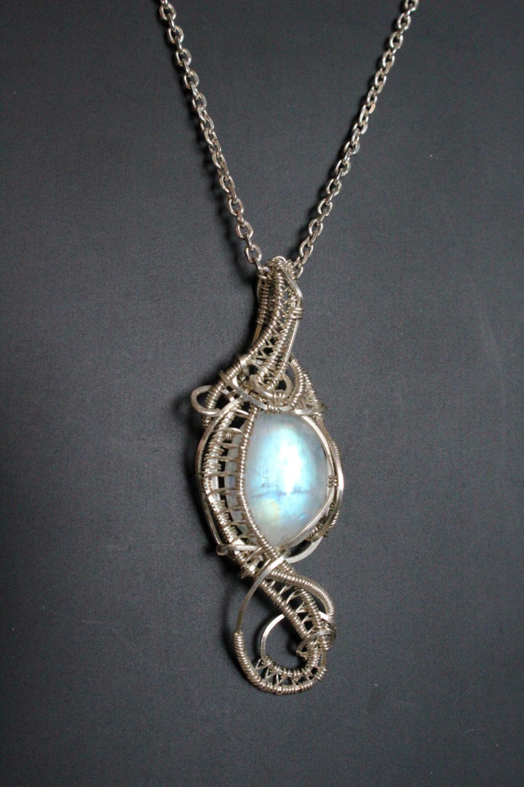 Rainbowmoonstone silver925 wirewrapping pendant