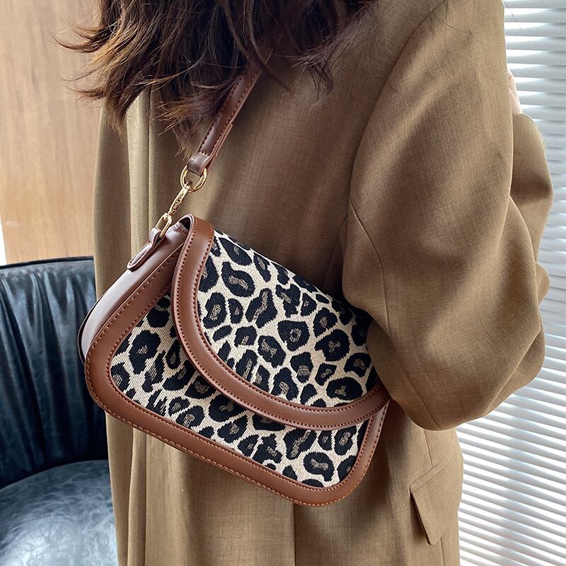 レオパードスタイル クロスボディ スクウェア Tiancai_Wing_Bag22598466803