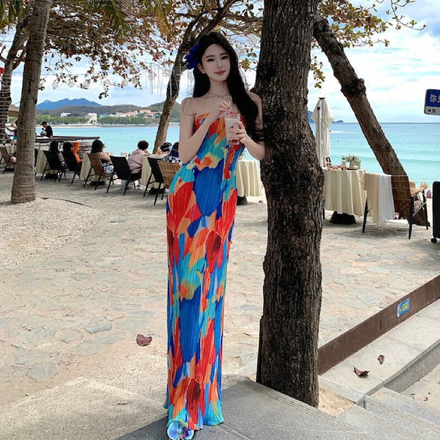 【SummerVacationシリーズ】ベアトップワンピース カラフルプリント アート柄 プリーツ