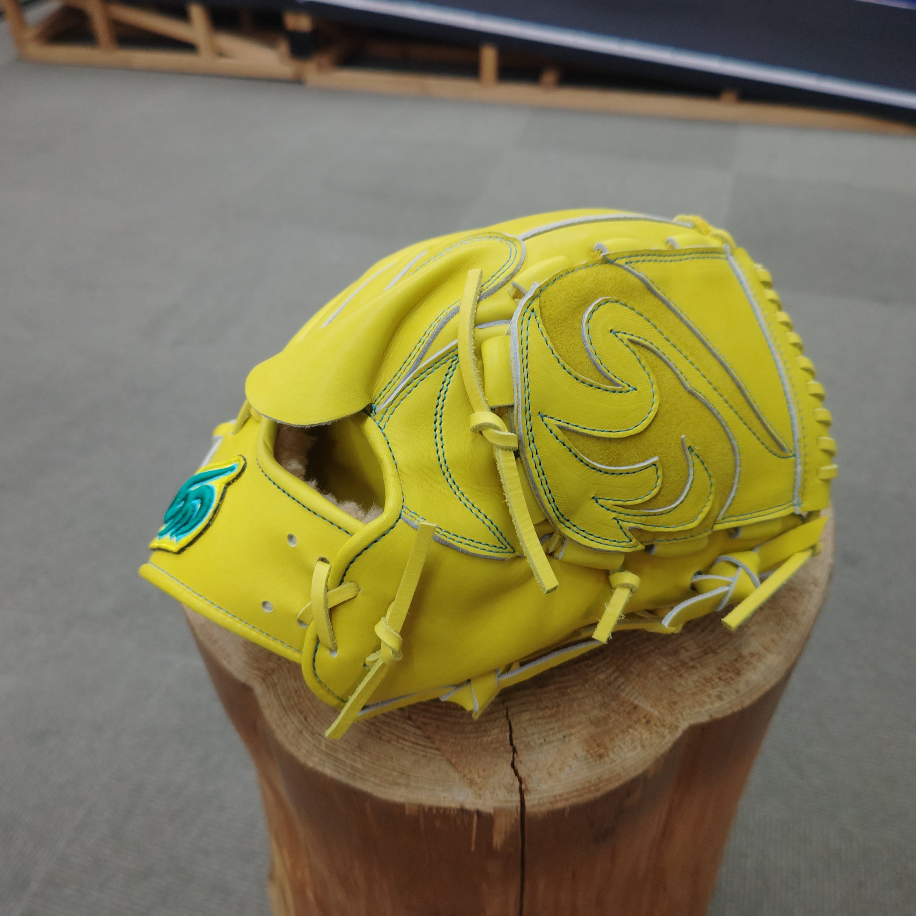 Motive Force 投手用特化型特殊重心グローブ 肩甲骨 股関節 硬式用 右