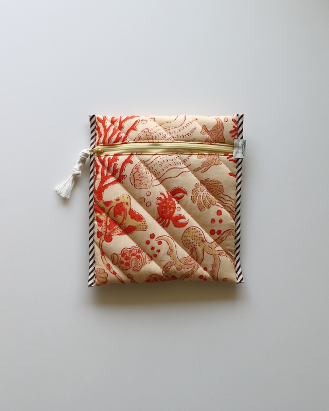 Block quilt Book Sleeve.　<Under the sea>