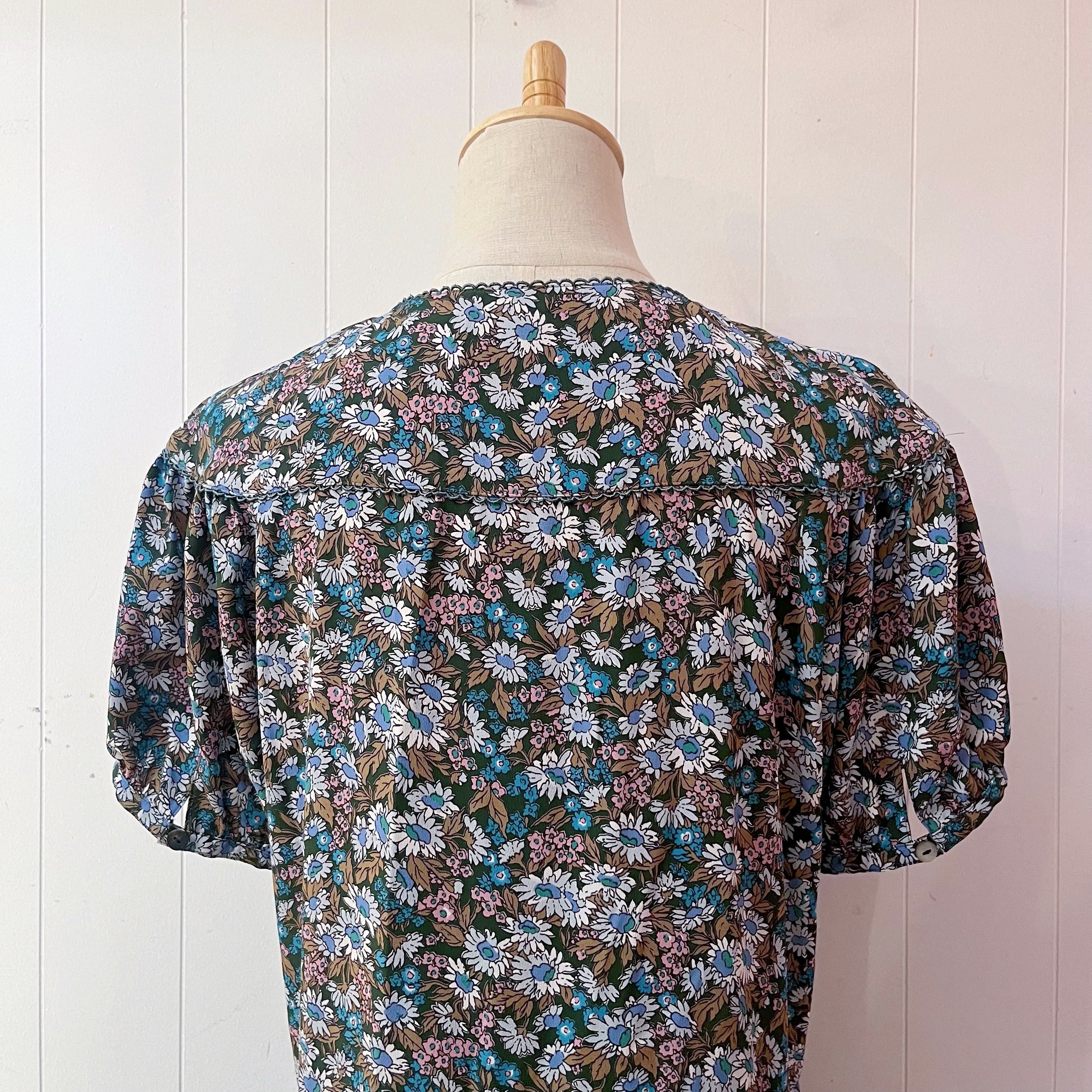 blue daisy round gather one-piece